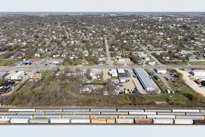 919 W 2nd Street, Taylor, TX 76574 - Photo 21