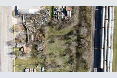 919 W 2nd Street, Taylor, TX 76574 - Photo 27