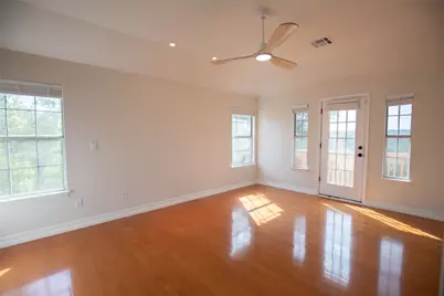 10108 Spicewood Mesa, Austin, TX 78759 - Photo 9