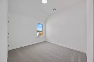 102 Divisadero Dr, Hutto, TX 78634 - Photo 23