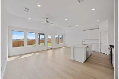 102 Divisadero Drive, Hutto, TX 78634 - Photo 3