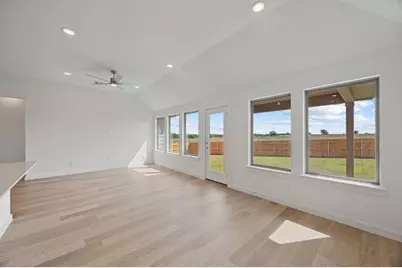 102 Divisadero Drive, Hutto, TX 78634 - Photo 7