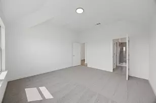 102 Divisadero Dr, Hutto, TX 78634 - Photo 15