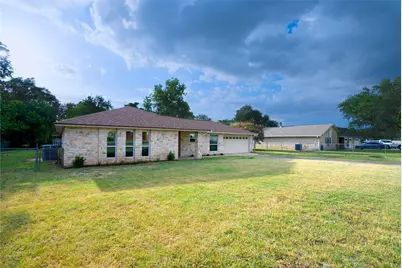 13004 Running Deer Trail, Manchaca, TX 78652 - Photo 9
