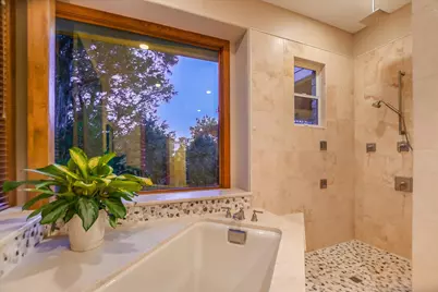 409 Venture Boulevard S, Point Venture, TX 78645 - Photo 15