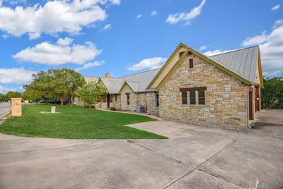 409 Venture Boulevard S, Point Venture, TX 78645 - Photo 29