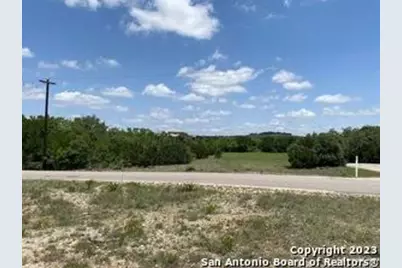 340 S Calvin Barrett, Blanco, TX 78606 - Photo 3