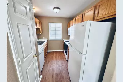 8814 Schick Road #B, Austin, TX 78729 - Photo 9