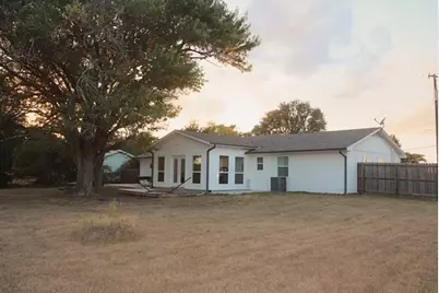 913 7th Street, Lexington, TX 78947 - Photo 1