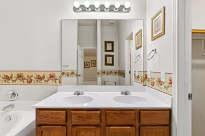 1156 Woodlands Drive, Kyle, TX 78640 - Photo 11