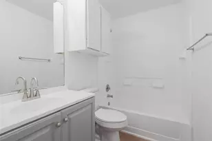 211 Phillips St, Hutto, TX 78634 - Photo 9