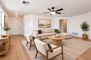 211 Phillips St, Hutto, TX 78634 - Photo 5