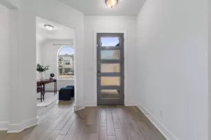 109 Wake Ln, Georgetown, TX 78633 - Photo 11