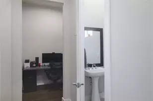 6021 Seville Dr, Austin, TX 78724 - Photo 15