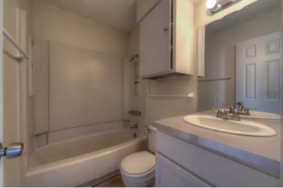 6906 Deep Circle #B, Austin, TX 78744 - Photo 17