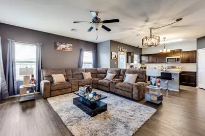 444 Major Lee Lane #14H, Jarrell, TX 76537 - Photo 5