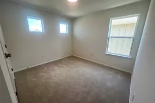 492 Young St, Buda, TX 78610 - Photo 13