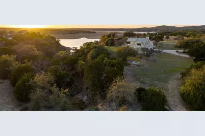 5300 Lookout Ridge Drive, Marble Falls, TX 78654 - Photo 33