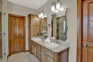 5300 Lookout Ridge Dr, Marble Falls, TX 78654 - Photo 15