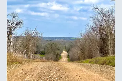 1118 County Road 447, Waelder, TX 78959 - Photo 5