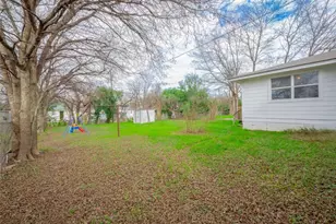 1910 S 13th St, Temple, TX 76504 - Photo 33