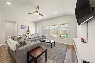 1117 Tipton Street, Georgetown, TX 78633 - Photo 3
