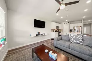 1117 Tipton St, Georgetown, TX 78633 - Photo 5