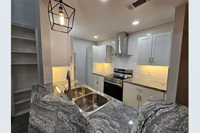 2209 Singletree Avenue #Unit  B, Austin, TX 78727 - Photo 5