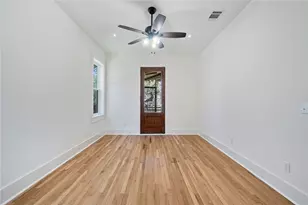 702 W Gibson St, Austin, TX 78704 - Photo 27