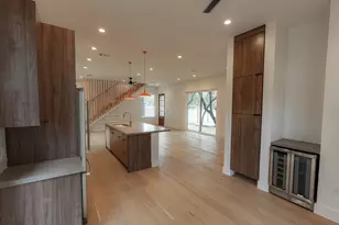 1301 Minnie Dr, Austin, TX 78732 - Photo 11
