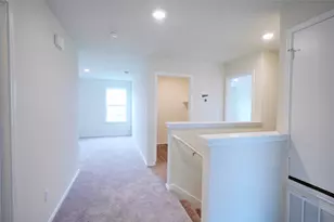 384 Papaya Dr, Buda, TX 78610 - Photo 5