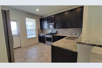 2601 Chandler Creek Boulevard #14, Round Rock, TX 78665 - Photo 5