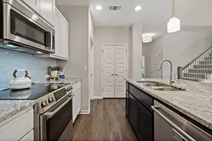 9809 Eloquence Dr, Manor, TX 78653 - Photo 11