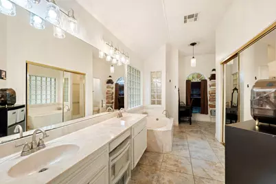 4010 Halfway Cove, Round Rock, TX 78681 - Photo 25