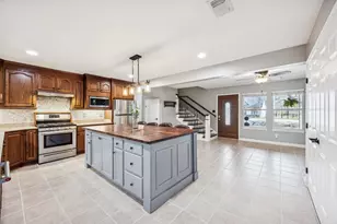 114 Upola Ct, Bastrop, TX 78602 - Photo 11