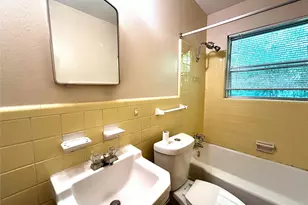 607 Bellevue Pl, Austin, TX 78705 - Photo 13