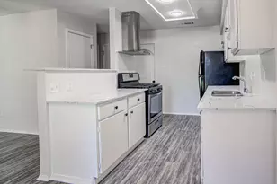 5301 Indio Cir, Austin, TX 78745 - Photo 9