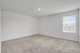 420 Halfmoon Dr, Lockhart, TX 78644 - Photo 15