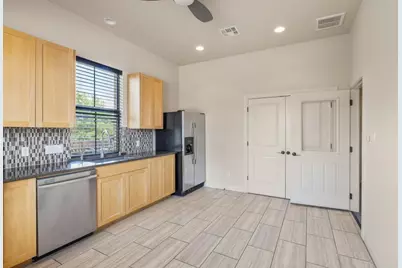 105 Applewood Drive, Cedar Creek, TX 78612 - Photo 35