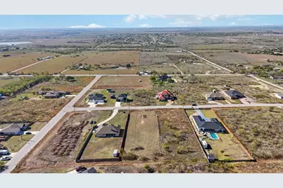 154 Burrobrush Street, Niederwald, TX 78640 - Photo 13