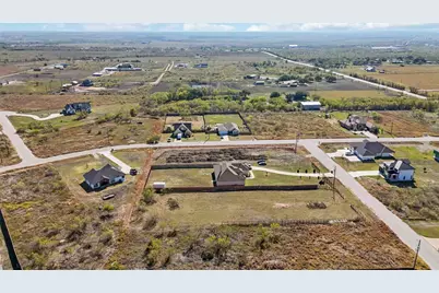 154 Burrobrush Street, Niederwald, TX 78640 - Photo 9