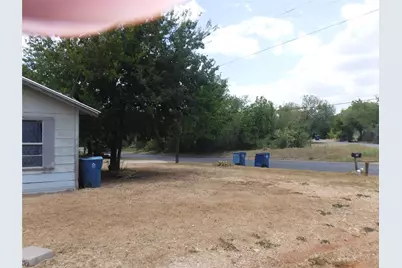 310 Houston Street, Elgin, TX 78621 - Photo 5