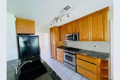 2206 Kenbridge Drive, Austin, TX 78757 - Photo 13