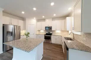 803 Sandhill Dr, Austin, TX 78748 - Photo 5