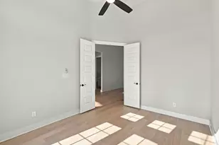 100 Uphill Dr, Liberty Hill, TX 78642 - Photo 33