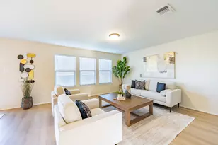 524 Carrington St, Hutto, TX 78634 - Photo 5