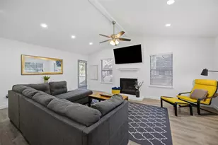 13016 Moorcroft Ln, Austin, TX 78729 - Photo 3