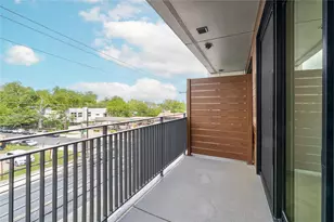 2209 S 1st St, Austin, TX 78704 - Photo 17