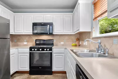 4413 Barrow Avenue, Austin, TX 78751 - Photo 11