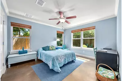 4413 Barrow Avenue, Austin, TX 78751 - Photo 9